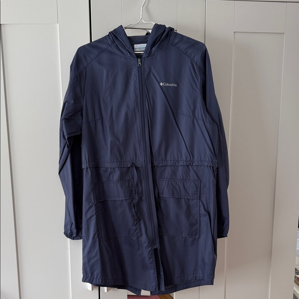 Columbia Navy Blue Women's Windbreaker